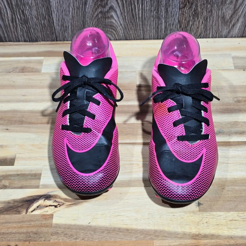 Nike‎ Jr. Bravata II FG Soccer Cleats Firm Ground Youth Size 4.5Y Pink Black